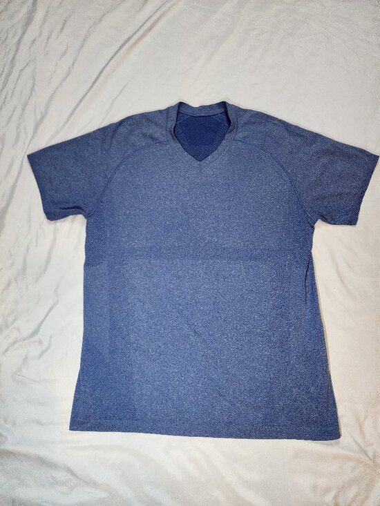 lululemon athletica Other - Lululemon Metal Vent Tech V-Neck Men's Large Blue Performance Shirt